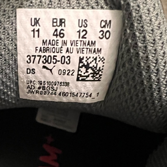 *SOLD* Men’s Puma athletic shoes - Size 12 - Picture 5 of 7